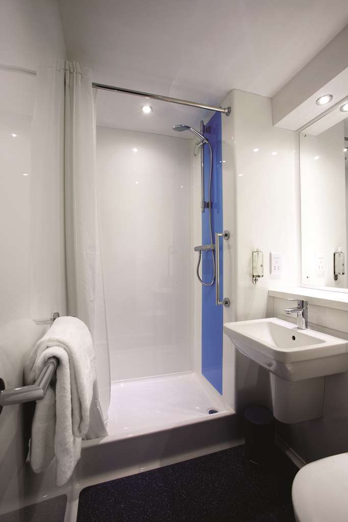 Travelodge Nottingham Riverside Room photo